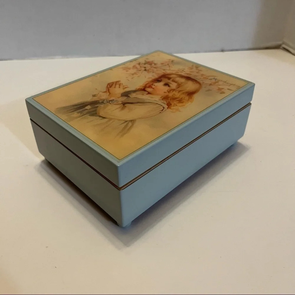 In The Orchard Girl Musical Trinket Box Mozart Lullaby Victorian 1991 Hamilton - Picture 4 of 15